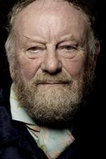 Efterstræbt. Kurt Westergaard gemte sig på sit badeværelse, da en øksemand på årets første dag brød ind i hans hjem ved Århus. (Arkivfoto) 