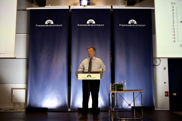Offentliggørelse. Claus Hjort Frederiksen præsenterer netop nu finansloven. 