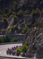 Goddag. Feltet stiftede for alvor bekendtskab med bjergene i dagens etape af Vuelta a Espana. 