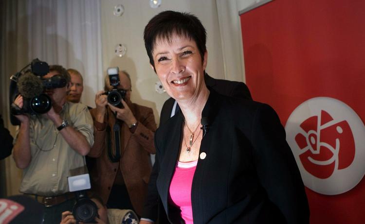 vælgerflugt. Den svenske statsministerkandidat Mona Sahlin står til at tabe det svenske valg - og dermed drømmen om at blive landets første kvindelige statsminister. 