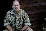Hjemvendt. Seniorsergent Michael Svendsen, der netop er vendt hjem fra missionen, hvor han var tillidsmand. Han mener, at især stress og tungt udstyr er skyld i mange skader. 