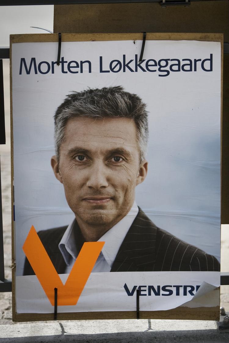 Pressekorps. Forslaget om et EU-betalt pressekorps vakte stor opsigt, men bliver ikke til noget, da hverken den konservative eller socialistiske gruppe i parlamentet støtter ideen. 