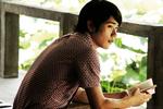 Fåmælt. Matsumaya Kenichi har det helt rigtige tonefald som den unge mandlige hovedperson Watanabe i Tran Anh Hungs filmatisering af Haruki Murakamis roman 'Norwegian Wood'. 