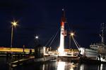 Returrejse. Ubåden Nautilus og slæbebåden Flora sejlede ind i havnen med raketten klokken kvart i ni. 