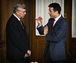 Møde. Søren Krarup og Anders Fogh Rasmussen havde sammen med Jesper Langballe i 2001 et møde om mulighederne for en mere omfattende undersøgelse af den kolde krig. (Arkivfoto) 