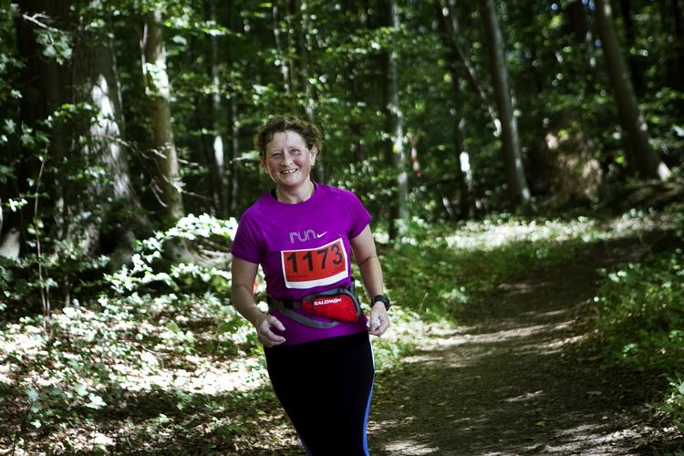 NATURTUR. Selv 21,1 km er til at overkomme, når omgivelserne er så fantastiske som i skoven ved Hvalsø vest for København. 
