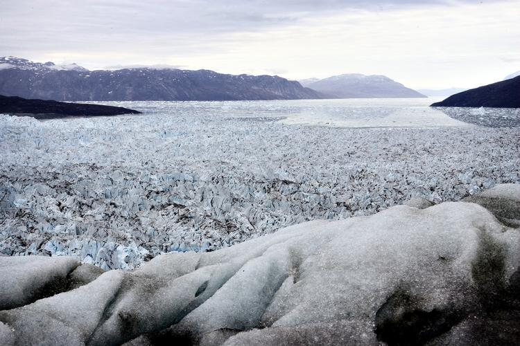 INDLANDSIS. Grønlands isdække smelter langsommere end hidtil antaget, vurderer hollandske forskere. Arkivfoto. 