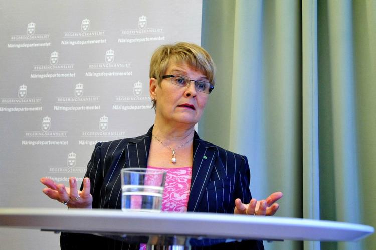 Miljøpolitik. Formanden for det svenske Centerpartiet, Maud Olofsson (billedet) kom i en gedigent skænderi med Miljöpartilets talskvinde efter en tv-debat i går. Dermed fik de to kvinder sat miljøspørgsmålet på den politiske dagsorden i valgkampen. 