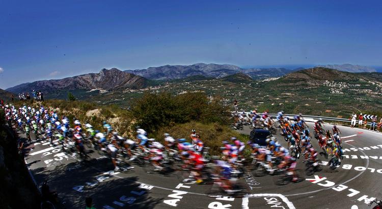 bjerge. Feltet i Vuelta a Espana bevæger sig rundt i højderne på søndagens etape. Arkivfoto. 