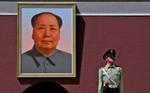 Mao. Portræt af Mao Tse Tung på Den Himmelske Freds Plads i Beijing. Mao skal i en kommende storfilm om kommunistpartiet i Kina spilles af en af landets hotteste skuespillere. 