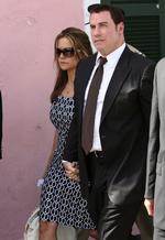 Ægteparret Kelly Preston og John Travolta, da de forlod retsbygningen på Bahamas 30. september. 