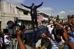 Kritiker. Da Wyclef Jean for nylig luftede ønsket om at blive præsident i Haiti, undrede den amerikanske skuespiller Sean Penn sig. 