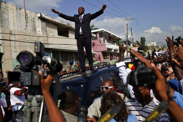 Kritiker. Da Wyclef Jean for nylig luftede ønsket om at blive præsident i Haiti, undrede den amerikanske skuespiller Sean Penn sig. 