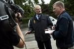 Respons. Både politi og medier var hurtigt fremme ved Hotel Jørgensen i går. 