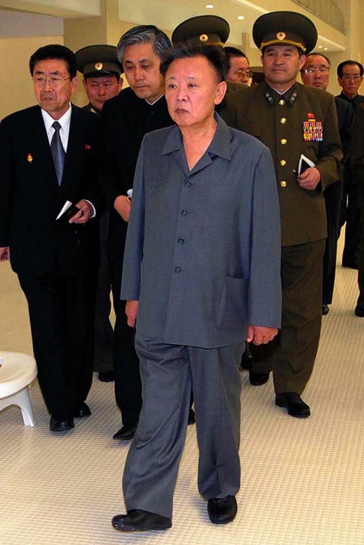 Lederen. Nordkoreas ubestridte leder, Kim Jong-il, fotograferet sidste år. 