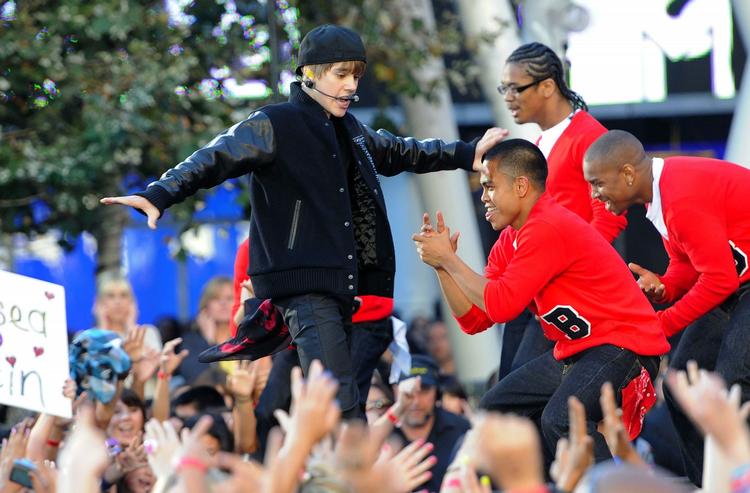 Justin Bieber giver den gas. 