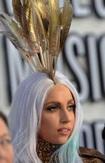 Det kulørte og avantgardeklædte popfænomen Lady Gaga blev topscorer ved søndagens MTV Video Music Awards i Los Angeles. 