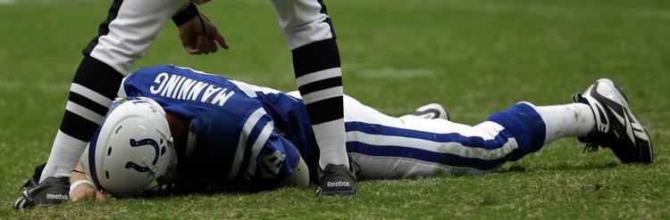 øV. Manning og Colts måtte bide i græsset mod Texans. 