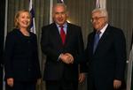 Fredsforhandlinger. USA's udenrigsminister Hillary Clinton, Israels premierminister, Benjamin Netanyahu og den palæstinensiske leder, Mahmoud Abbas. 