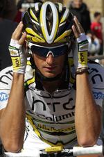 etapesejr. Peter Velits fra Slovakiet vandt overraskende enkeltstarten foran Team Saxo Banks es, Fabian Cancellara. Arkivfoto. 