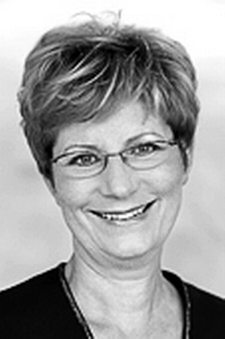 Facebook. Venstres sundhedsordfører Birgitte Josefsen vil ikke melde sig ud af  Facebook-mobbegruppe, selv om Helle Thorning Schmidt formentligt overholder alle skatteregler. 