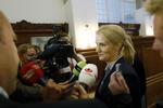 Socialdemokraternes formand Helle Thorning Schmidt overbragte afgørelsen fra Skat på Christiansborg. 