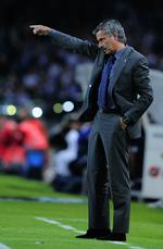 Nej. José Mourinho er kommet på kant med Real Madrids chefer. 
