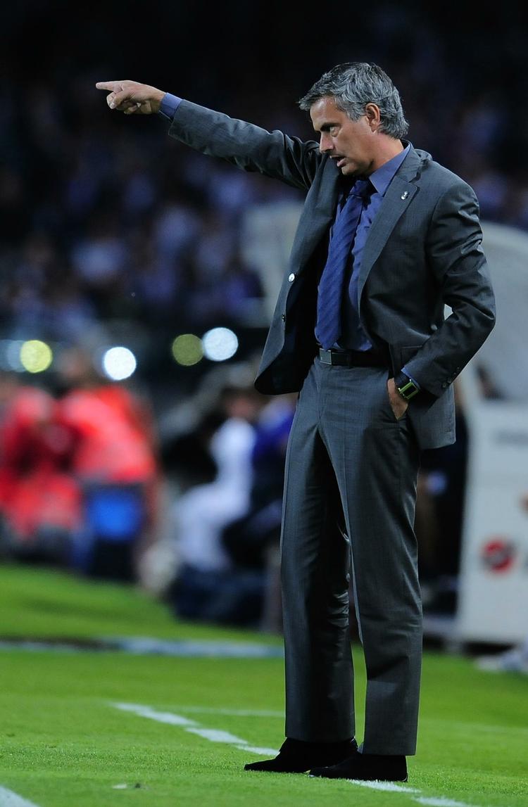 Nej. José Mourinho er kommet på kant med Real Madrids chefer. 