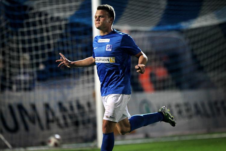 mål. Emil Larsen fejrer målet til 2-0 i kampen mod FC Nordsjælland. 