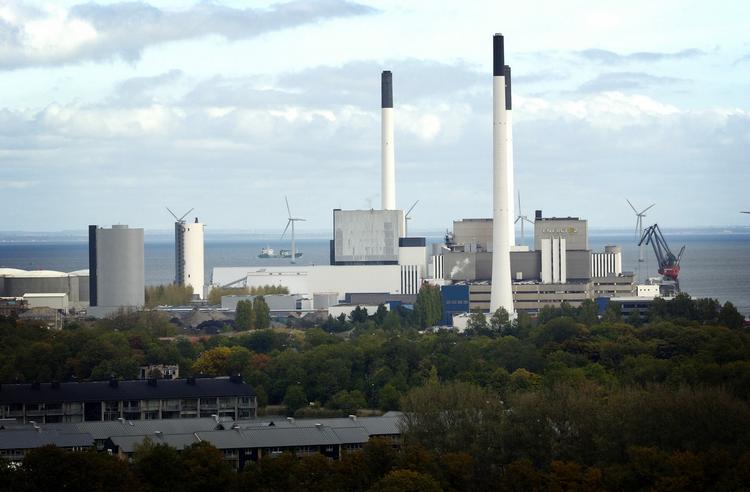 The Amagerværket combined heat and power plant, one of the plants that Vattenfall may divest under its new strategy. Archive. 