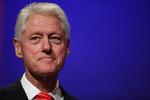 rask. »Jeg har det fantastisk«, bedyrer Bill Clinton. Billedet her i fra i går, hvor han deltog i en konference i New York. 