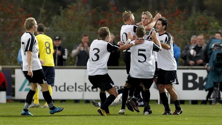 pokaltriumf. Varde nøjedes ikke med at vinde over storfavoritterne fra Brøndby. Superligaholdet blev sendt hjem med en ydmygelse i bagagen. 