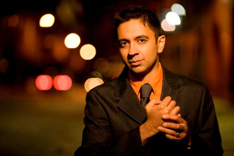 New York-pianisten Vijay Iyer er efterhånden et internationalt navn. Han spillede i Copenhagen JazzHouse under dette års jazzfestival 