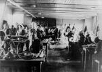 Arbeit. Kvinderne i koncentrationslejren Ravensbrück blev blandt andet sat til at sy uniformer til tyske soldater. Mange uniformer. 