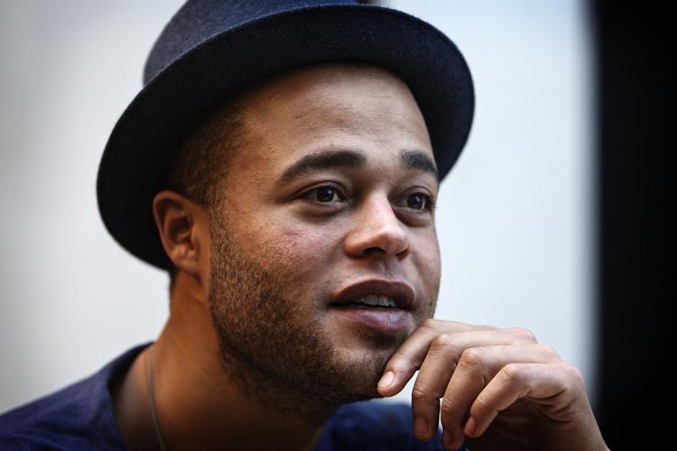 KRISE. »Jeg har været vant til at invitere 20 mennesker til middag som en anden Cæsar, rejse rundt i verden og først booke billetten dagen før«, siger Remee. »Det er slut nu«. Arkivfoto. 