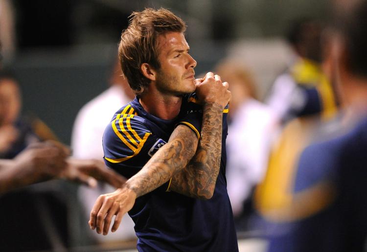 smuds. David Beckham er kommet i mediernes søgelys efter en artikel i et ugeblad, hvor en prostitueret udtaler sig detaljeret om tæt samvær med den gifte englænder. Arkivfoto. 