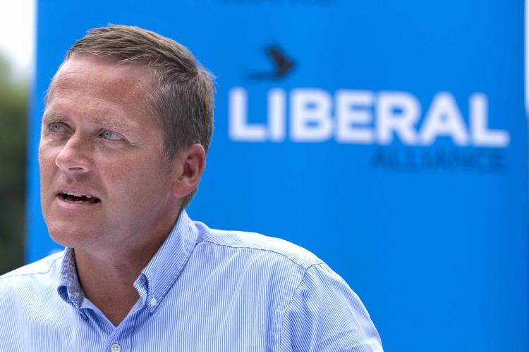 ANKLAGER. Partiformand Anders Samuelsen mener, at Socialdemokraterne misbruger personfølsomme oplysninger om hans nye folketingskandidat, Joachim B. Olsen. 