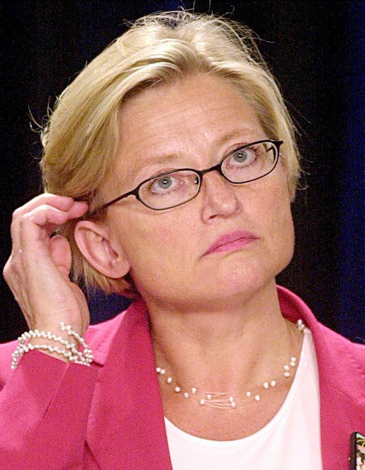 Myrdet. Anna Lindh blev overfaldet, stukket ned og dræbt, da hun i 2003 var på indkøb sammen med en veninde i et shoppingcenter i Stockholm. 
