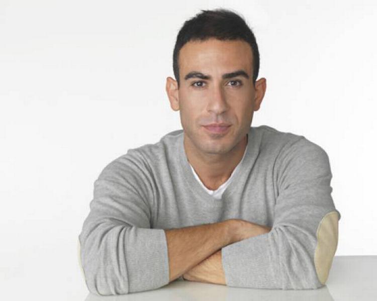 Forbrugervært. Abdel Aziz Mahmoud er 27 år og er uddannet fra journalisthøjskolen i Århus i 2007. Pr-foto. 
