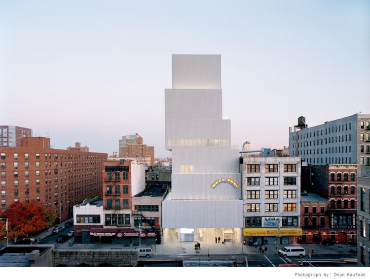 Den japanske tegnestue SANAA deltager i arkitektkonkurrencen om den nye kunsthal. SANAA har for nylig færdiggjort The New Museum i New York, der ses her. 