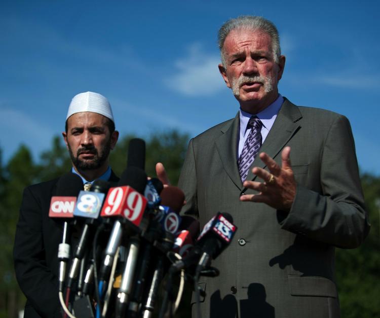 Kampagner. »'Kulturkampen' mod islam styrker højrefløjens greb om den islam-skræmte del af de vestlige befolkninger«. I billedet den anti-islamiske Terry Jones. 