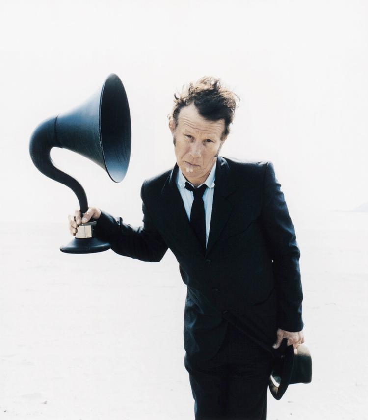 skærebrænder. Tom Waits er for første gang blandt de nominerede til Rock and Roll Hall of Fame. 