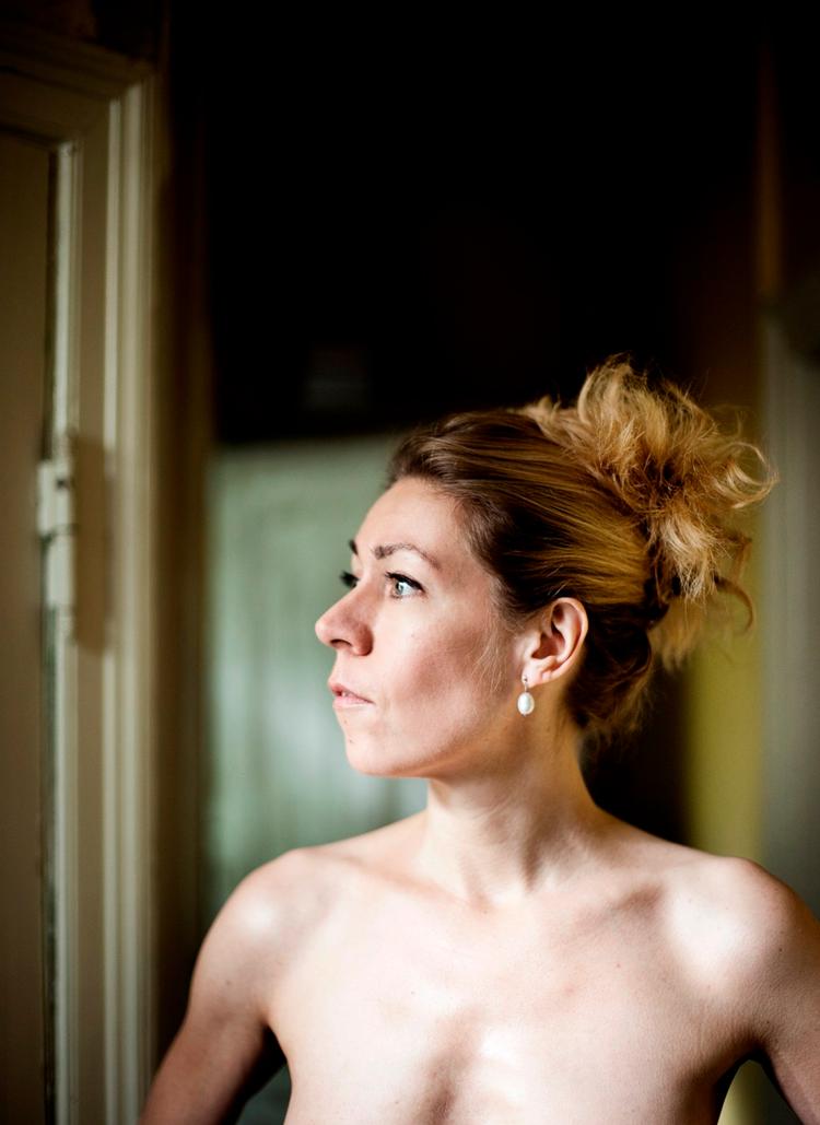 Livssyn. Videnskabskvinden og forfatteren Lone Frank har fået kortlagt sine gener i forsøget på at forstå den menneskelige natur og udfordre det romantiske menneskesyn: »Vi mennesker har jo en biologisk bagage«. 