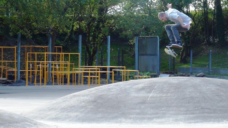 Uforstyrret af trafik kan man fra på torsdag skate og dyrke parkour på den ny Boble Plads på ydre Vesterbro. 