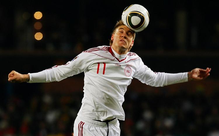boldtræning. Nicklas Bendtner har selvtrænet i lang tid oven på en genstridig lyskeskade. Men nu regner danskeren med at være kampklar om to uger. Arkivfoto: AP 