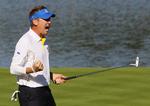 sejr. Europas Ian Poulter jubler under de afsluttende runder i Wales, hvor Europa fik Ryder Cup-trofæet tilbage fra USA. 