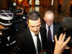 MUT. Jérôme Kerviel sagde ikke ét ord til det massive presseopbud ved domsafsigelsen. 