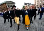 Undskyld. Sverigedemokraternas partileder Jimmie Åkesson ved ikke, hvad han ellers skulle have gjort. Han forlod den traditionelle gudstjeneste i forbindelse med åbningen af den svenske Riksdag, fordi han følte sig krænket af biskoppens prædiken. 