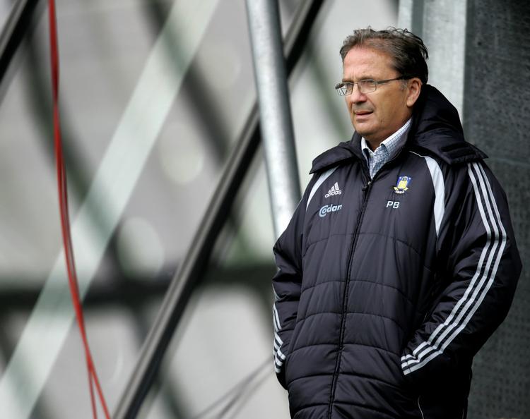 Per Bjerregaard forsvarer træner Kent Nielsen. 