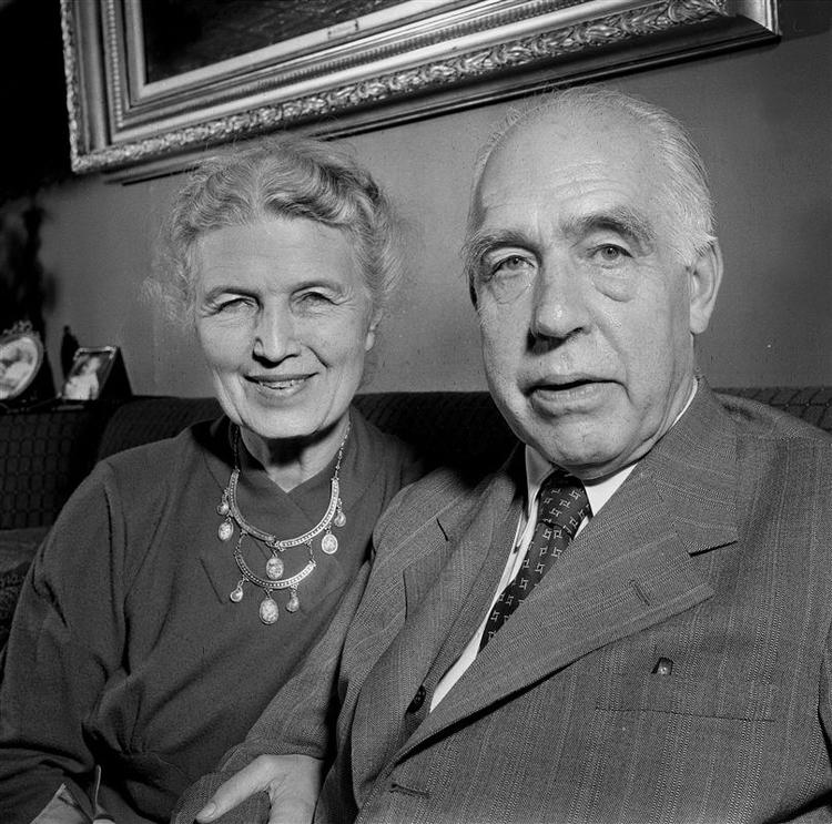 Atomfysikeren Niels Bohr sammen med konen Margrethe. Arkivfoto. 
